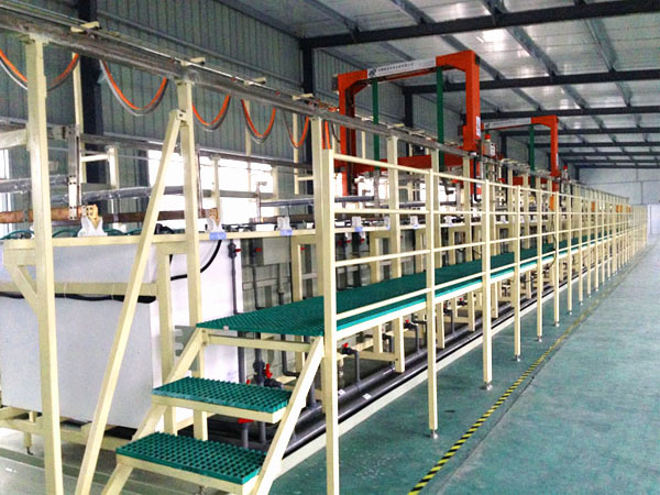 龍門(mén)式掛鍍鋅電鍍線(xiàn) 龍門(mén)式掛鍍鋅電鍍線(xiàn)